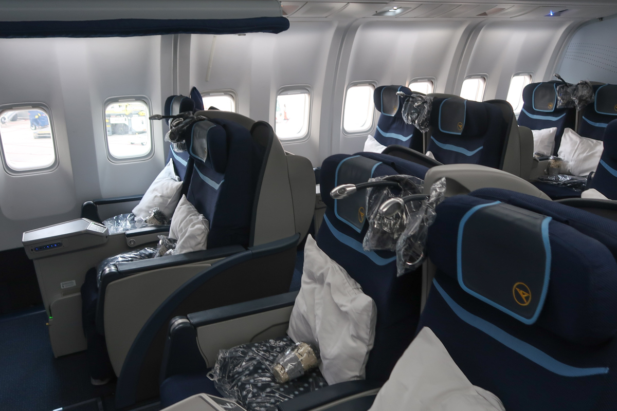 Condor Boeing 767 Business Class from Toronto (YYZ) to Frankfurt (FRA