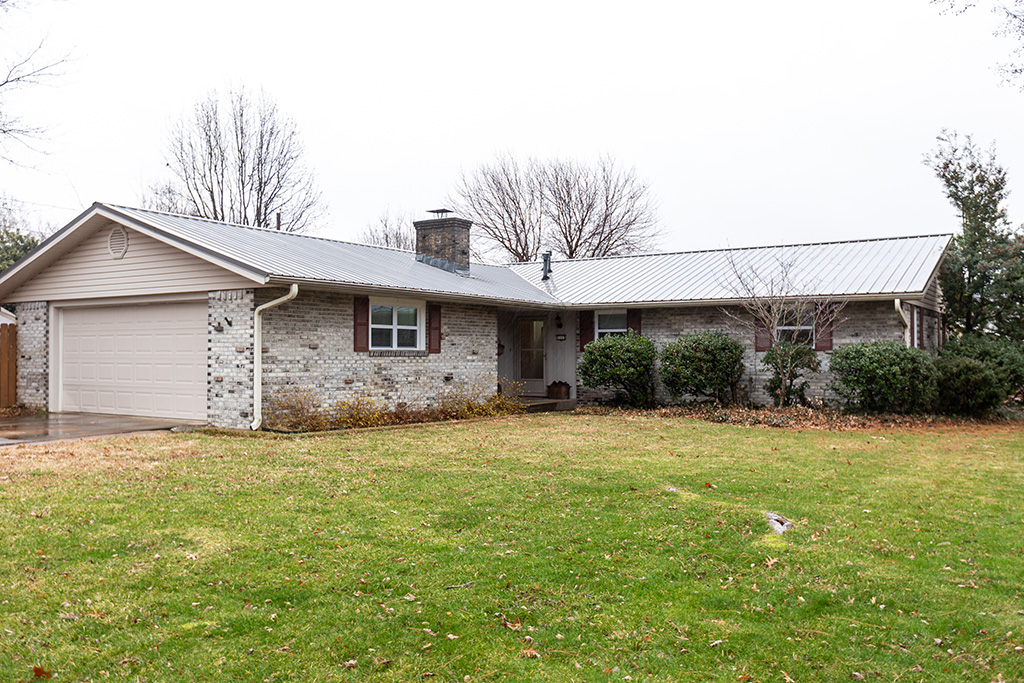 1113 W Pine St, Rogers, AR 72756 Flyer Homes