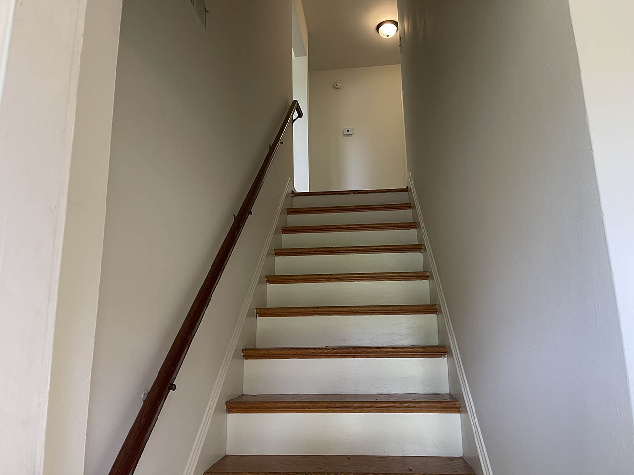 880B Berkshire Flying Hills