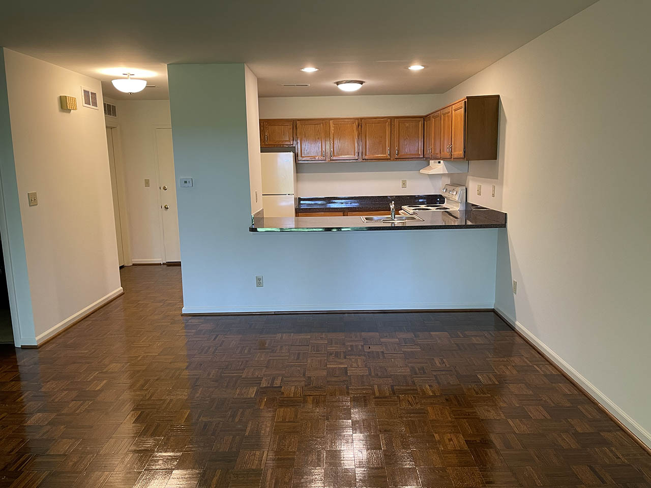 SPECIAL PRICING 44E Canterbury Circle Flying Hills