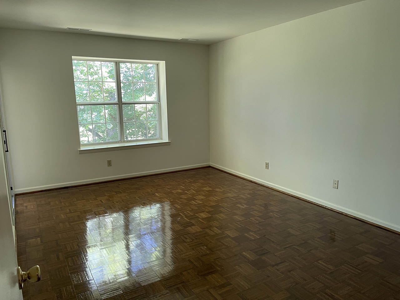 SPECIAL PRICING 44E Canterbury Circle Flying Hills