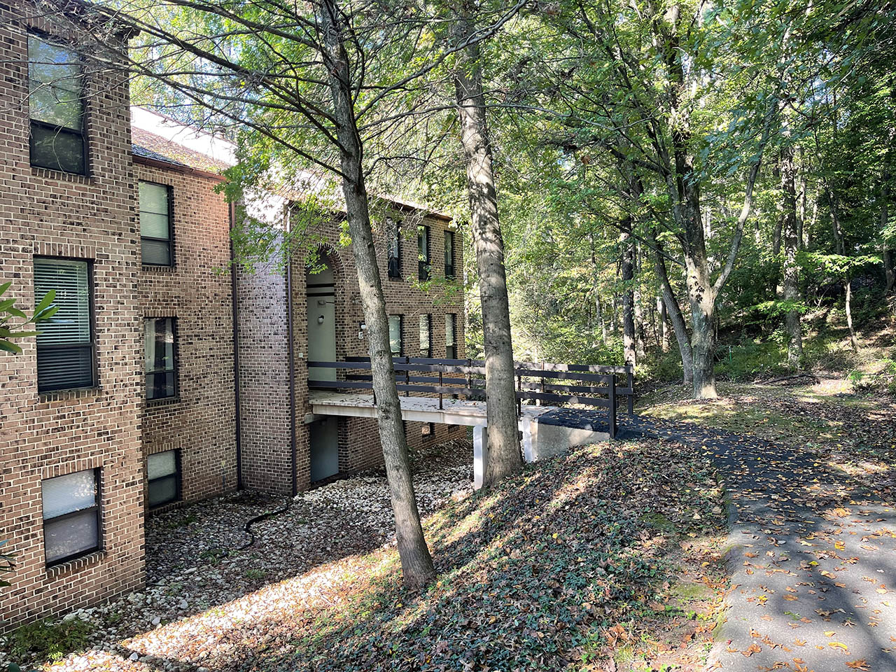 13F ST ANDREWS Flying Hills