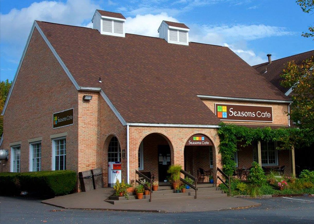 Seasons Cafe Flying Hills