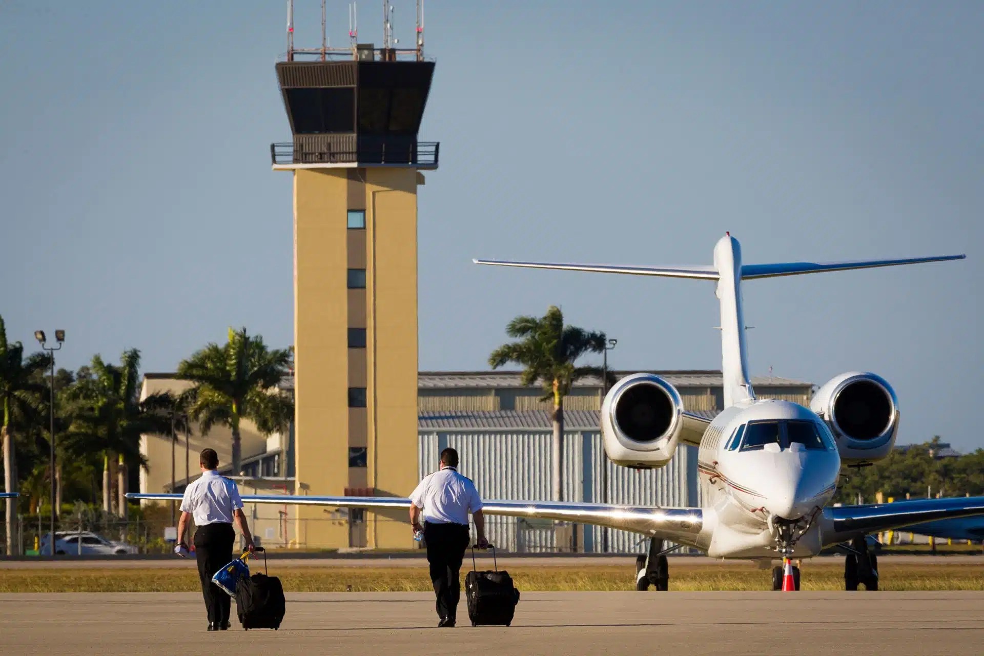 Avis Car Rental Naples Fl Airport at Charles Shultz blog