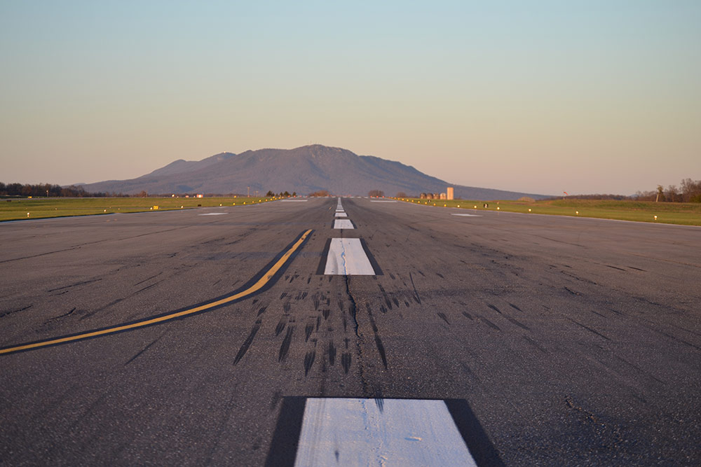 Home Shenandoah Valley Regional Airport