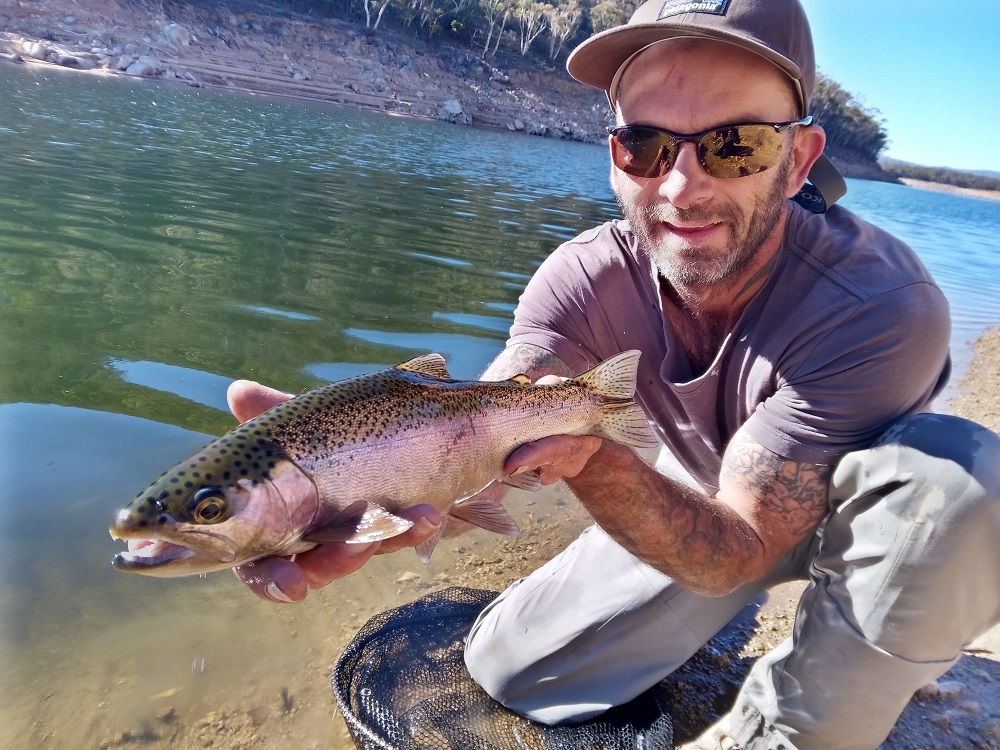 Jindabyne where there’s food, there’s fish FlyStream
