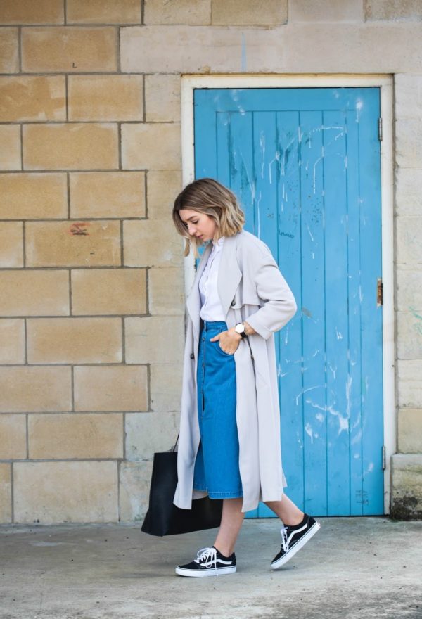 What Coat to Wear with a Denim Skirt 
