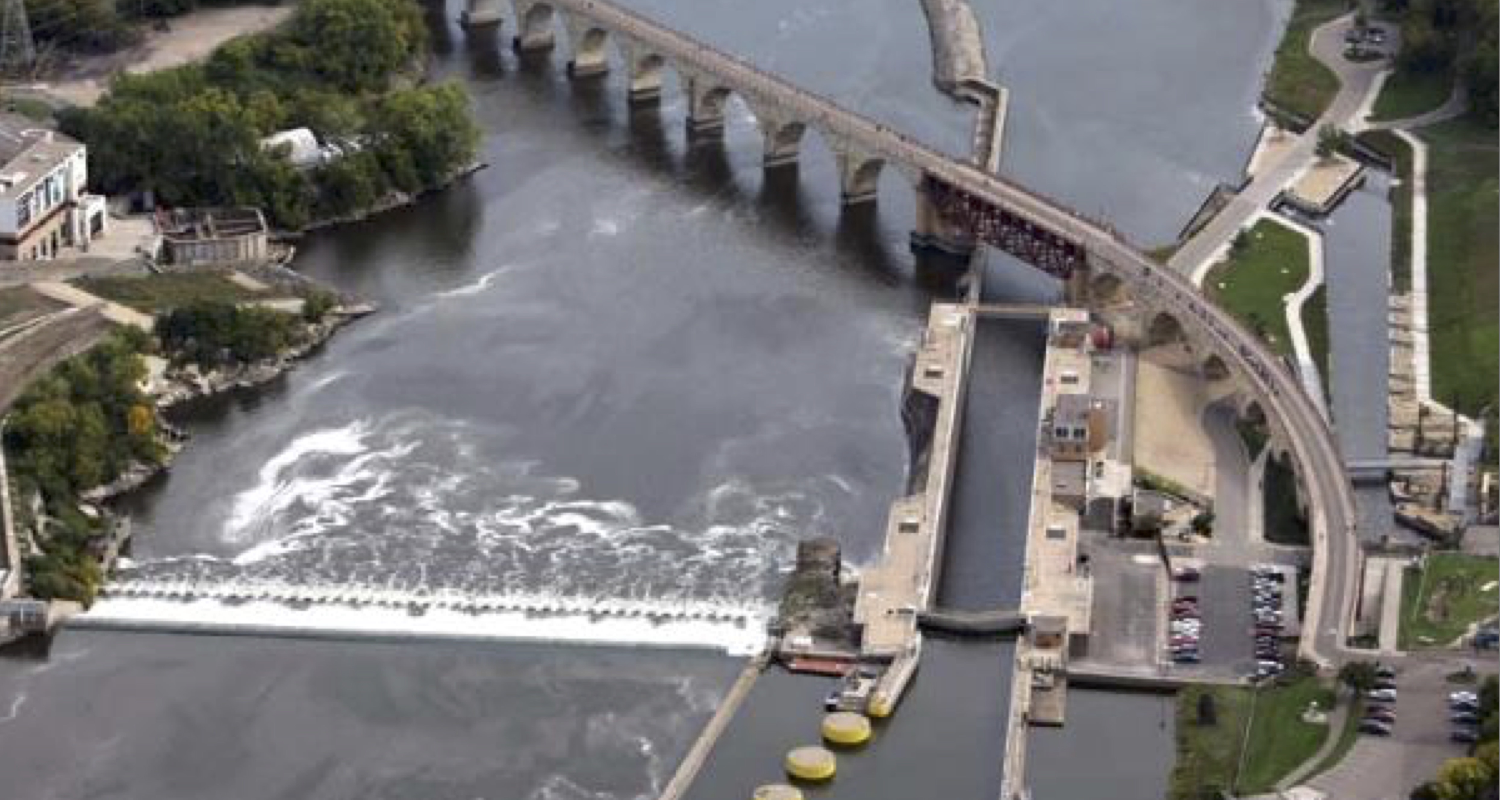 Locks and dam meetings draw a crowd Friends of the Mississippi River