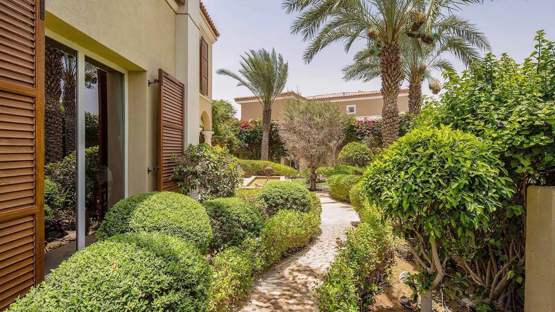 Motor City, Dubai, UAE prices, descriptions, types of real estate Ax