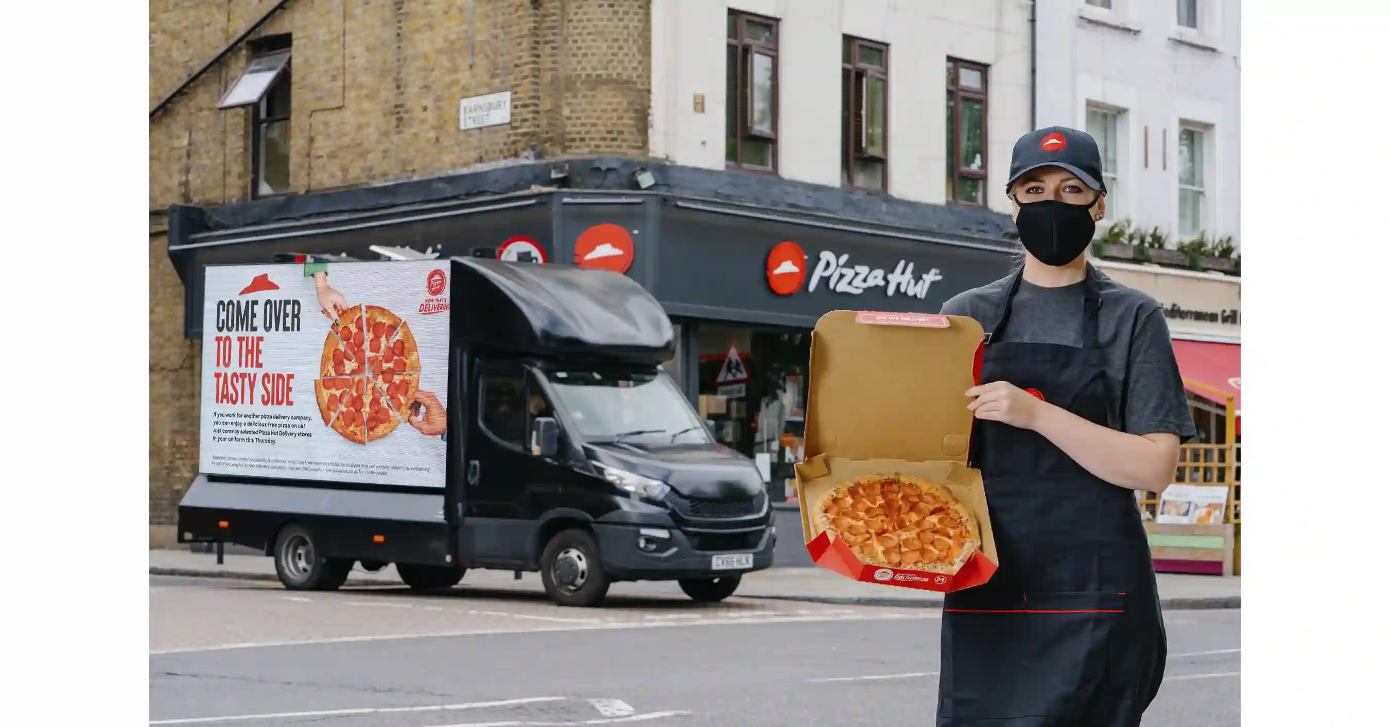 Pizzaria Hut Delivery veja como pedir o serviço Focalizando