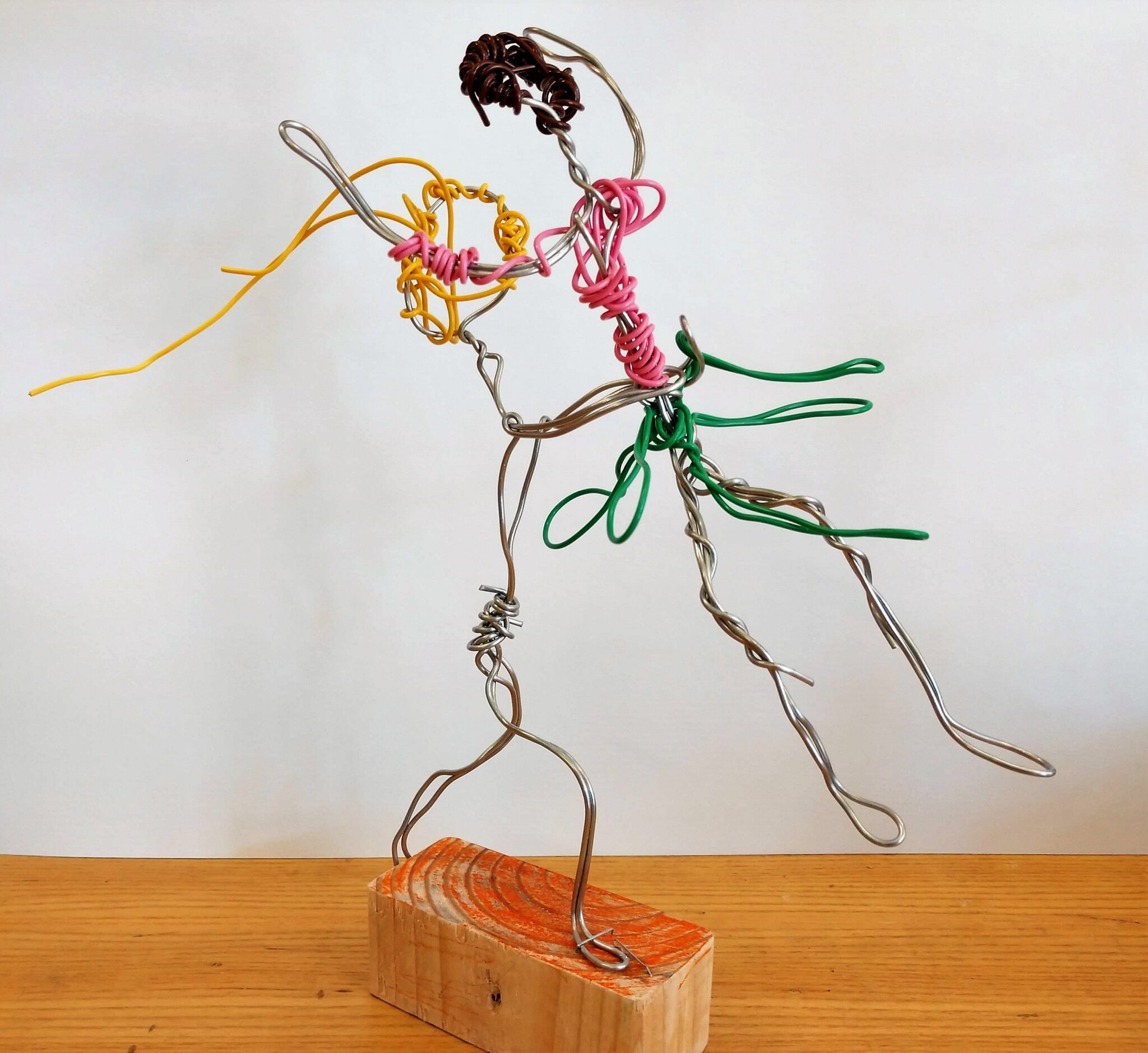 Wire and clay sculpture Focus on the Masters Arts Archive & Library