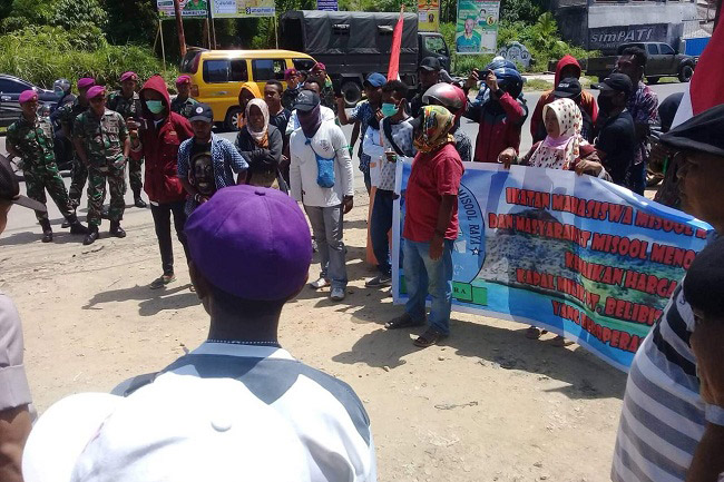 Mahasiswa Misool Menolak Kenaikan Harga Tiket Kapal Sorong Misool