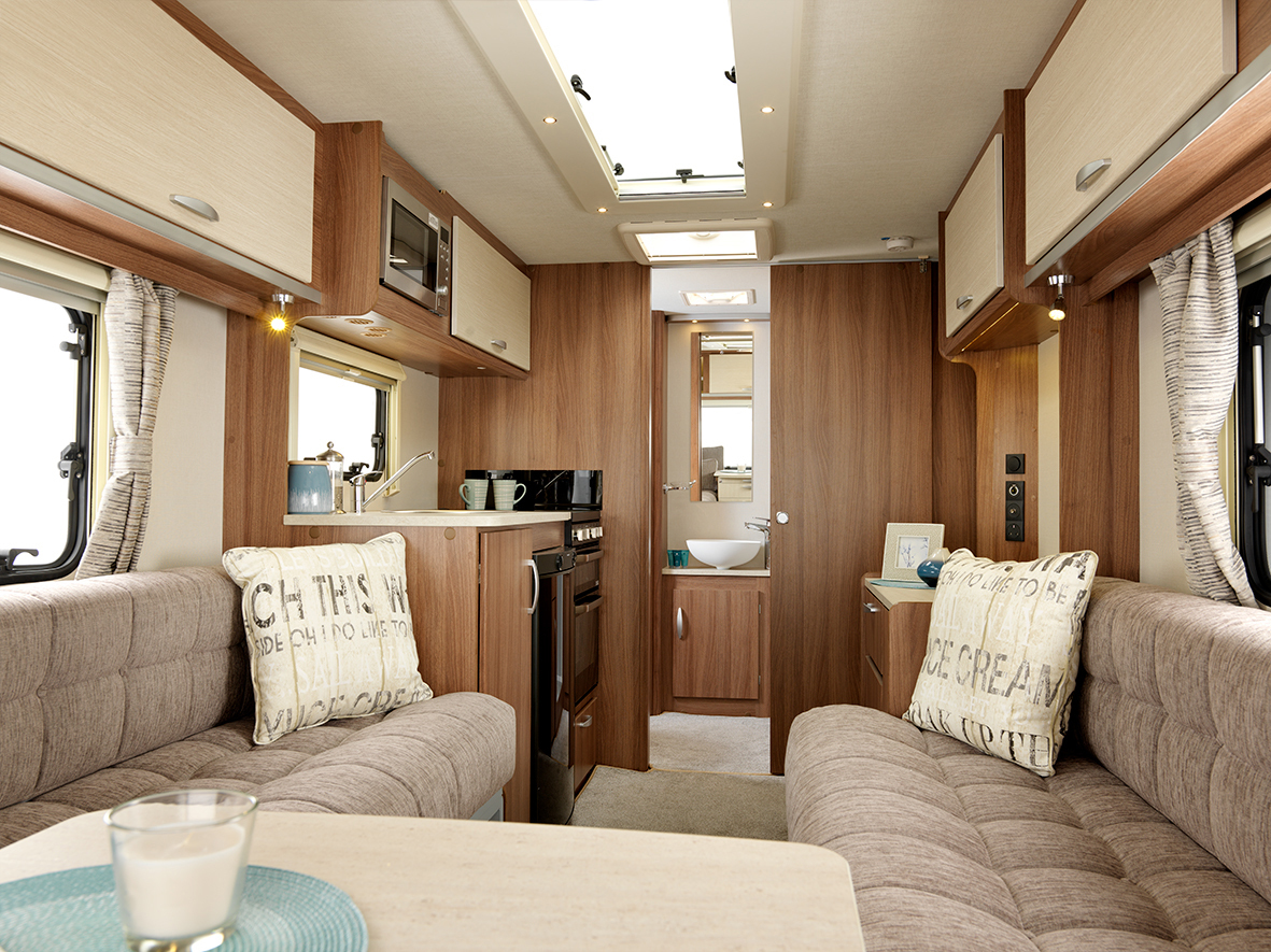 The Best Lightweight Caravans Under 1300kg (2, 3, 4, 5, and 6 Berth