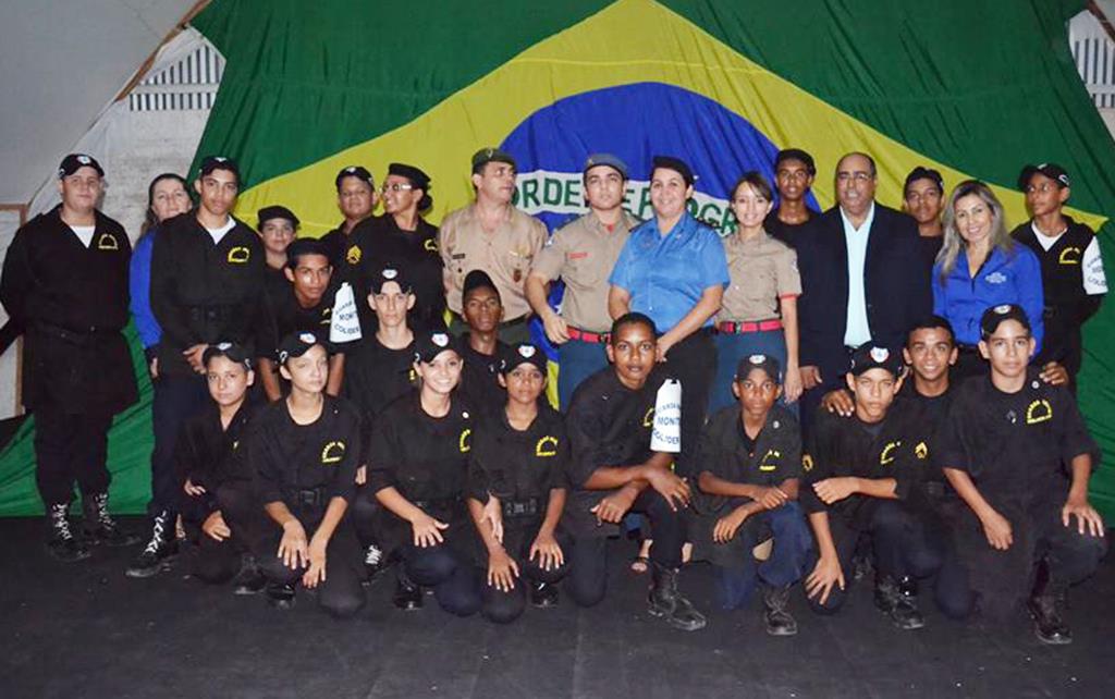 Jornal Folha de Colider GUARDA MIRIM DE COLIDER 22 anos