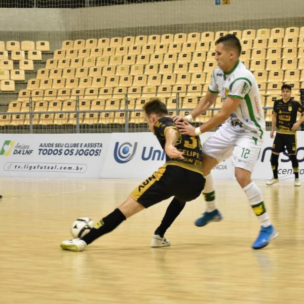 Assoeva é derrotada pelo Jaraguá na Liga Futsal