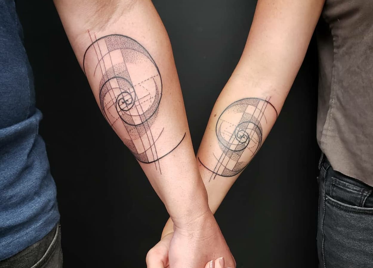 Tatuagem Para Casal: Descubra As Escolhas Mais Inusitadas De Desenhos - Folha Go 900_x_1250_jpg