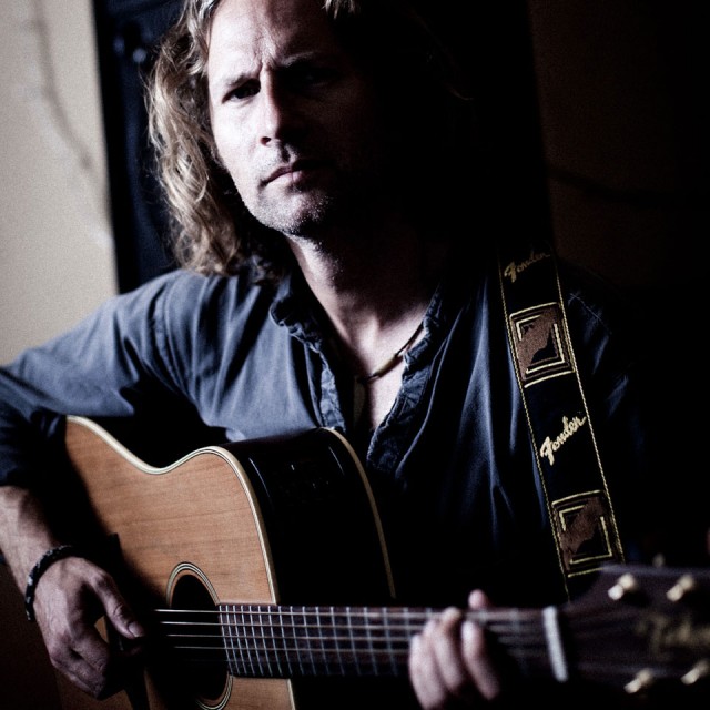 Tom Moriarty announces third solo album