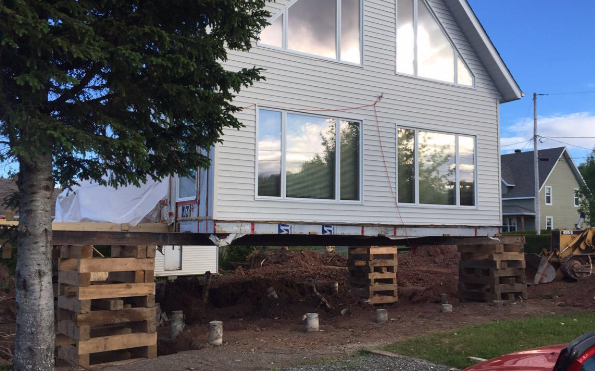 Soulèvement d’une maison à Caplan Fondations LD