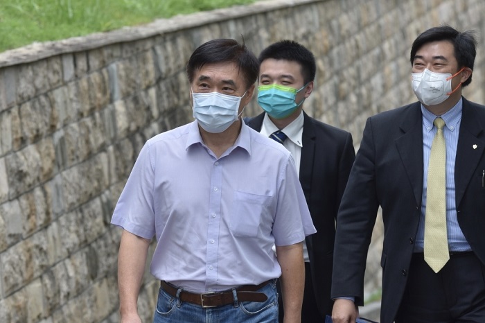 聲請停止高端EUA遭駁 郝龍斌遺憾：法院未考量民眾生命安全