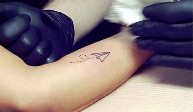 Quem tem tatuagem pode trabalhar na área da saúde? Go Carreira Como Cuidar de Tatuagem e Preservar a Saúde!