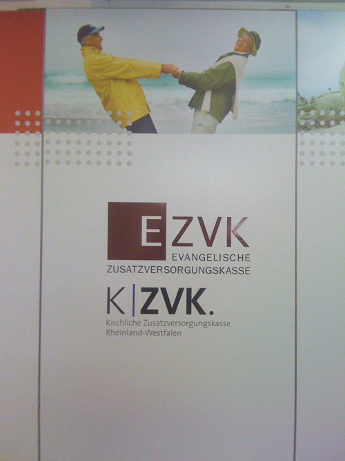 Neue Beschriftungen für EZVK Messestand FontFront