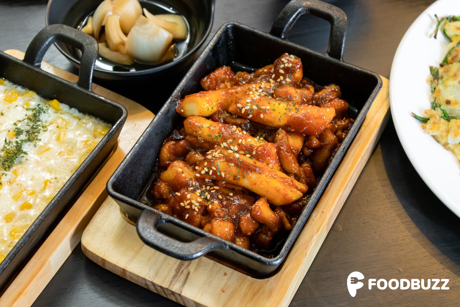 Authentic Korean food with Soju and Makgeolli at Jumak Cambodia!