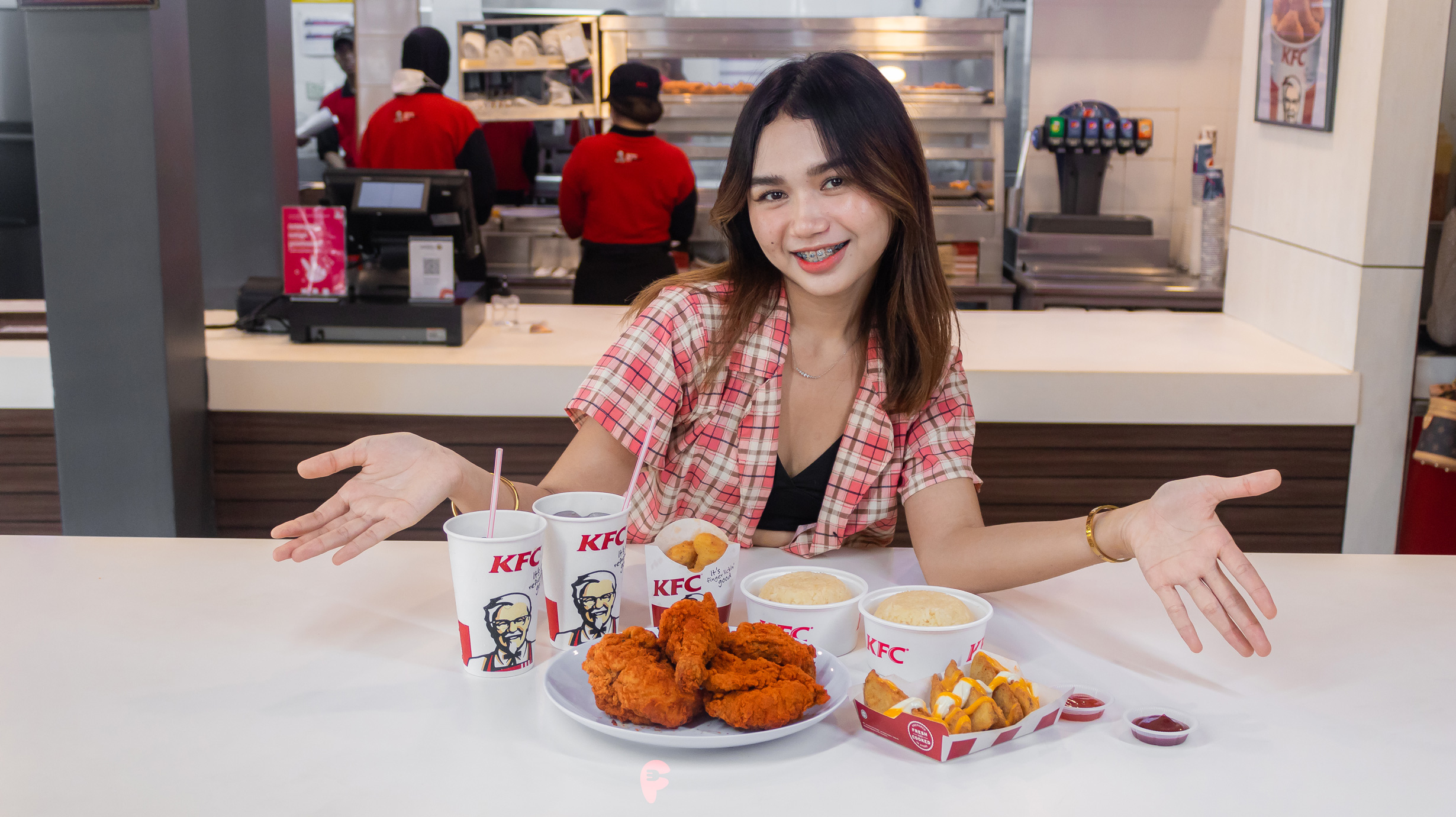 What’s sweet, sour, and super crunchy? It’s Spicy Smoky Crunch from KFC!