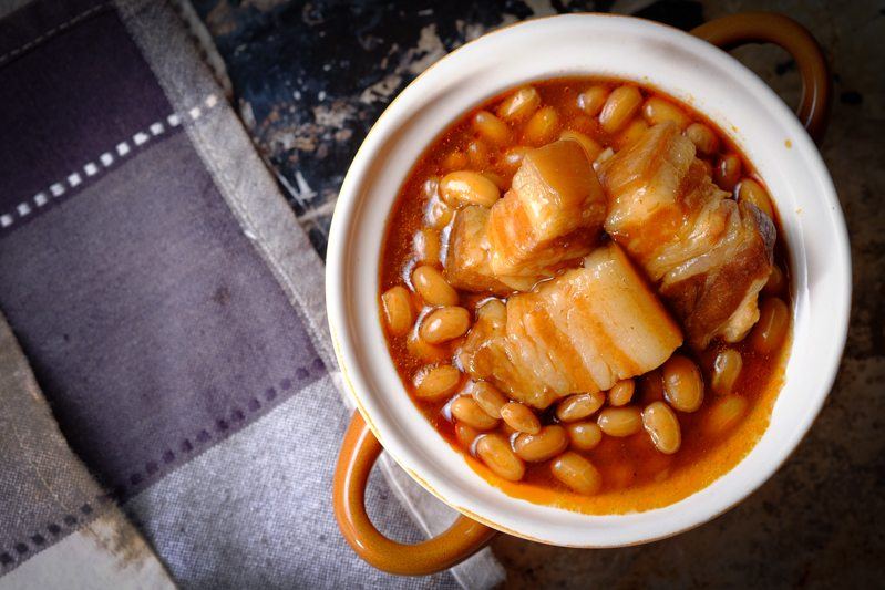 Smoky Slow Cooker Pork & Beans Food For Net