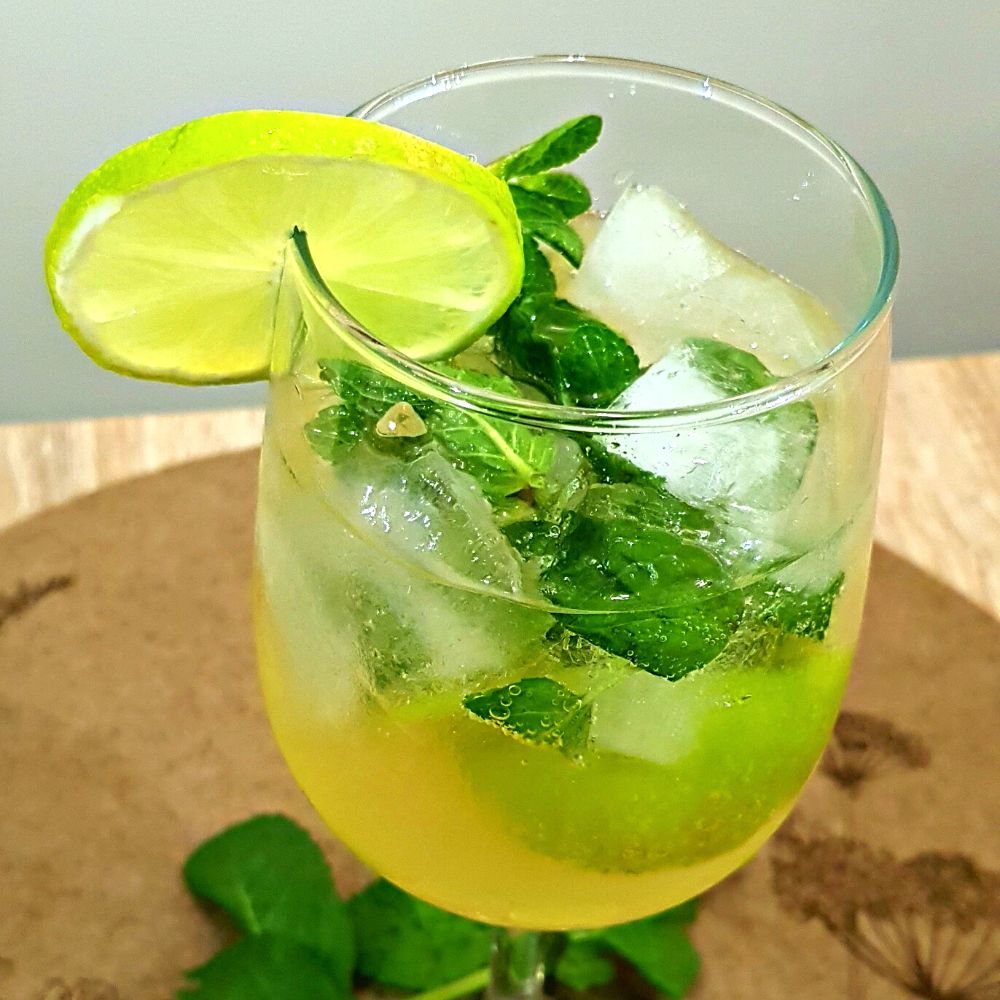 The Hugo Cocktail Recipe You'll Love Foodiosity