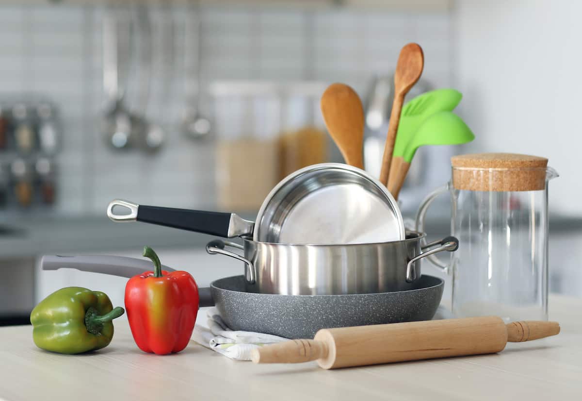 Ceramic Vs Stainless Steel Cookware What’s The Difference? Foods Guy