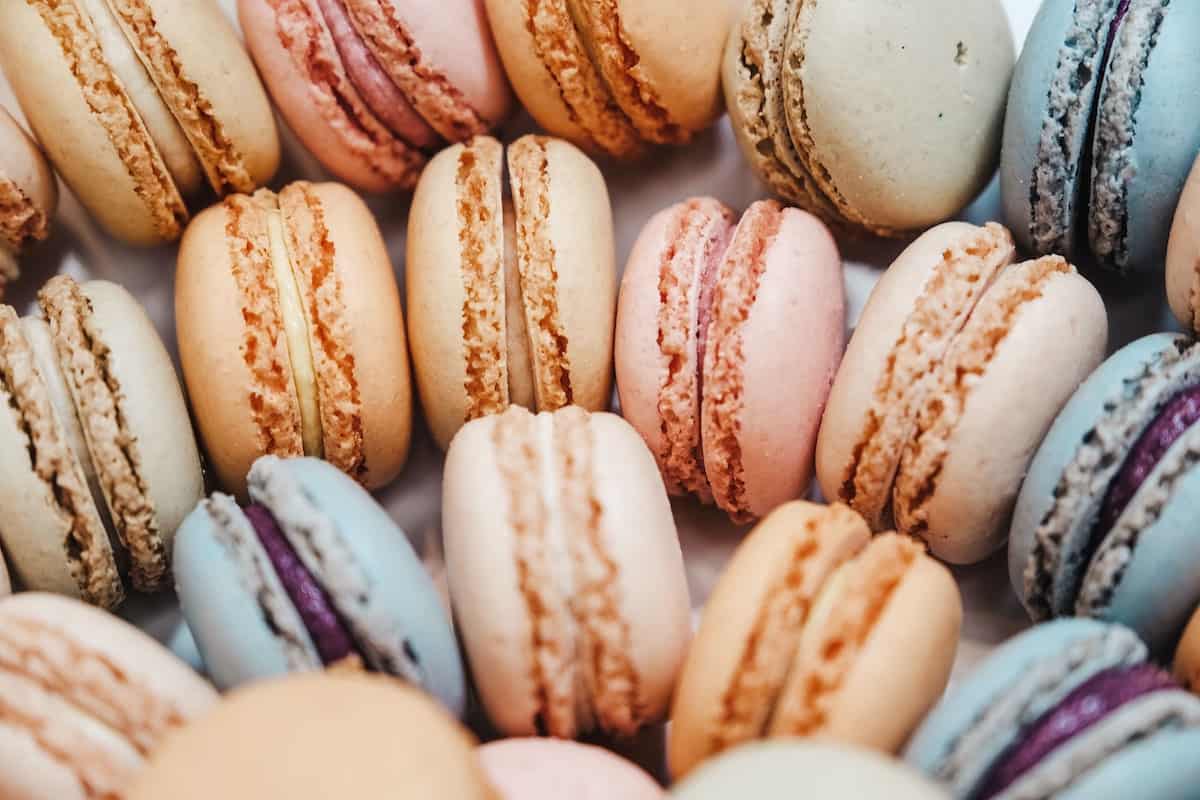 Do Macarons Need To Be Refrigerated? - Foods Guy