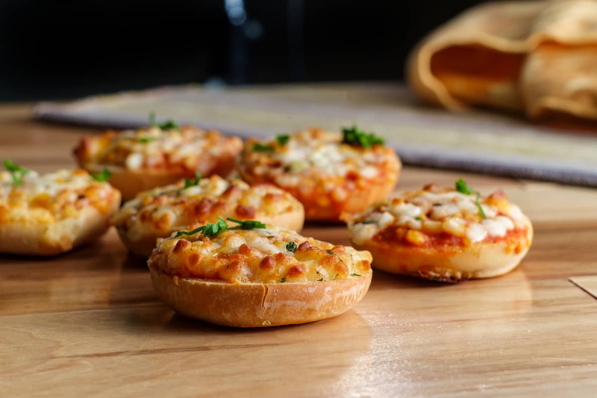 How To Cook Bagel Bites In An Air Fryer Foods Guy