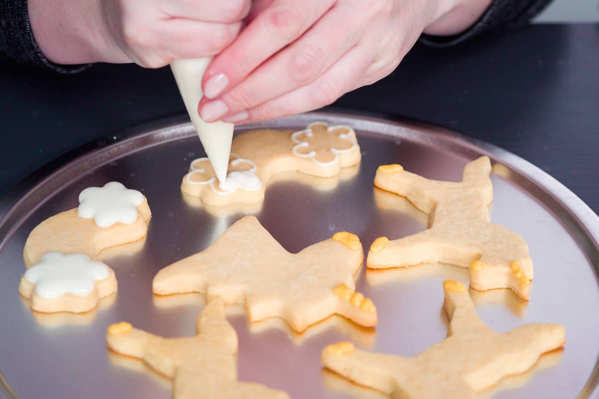 Tipless Piping Bags What They Are And How To Use Them Foods Guy