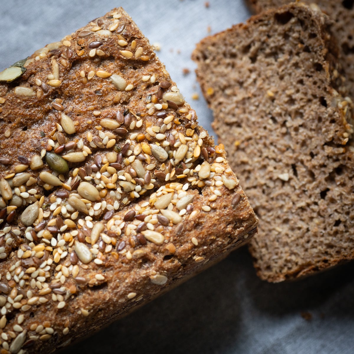 Easy Caraway Rye Bread (No Yeast, No Kneeding!)