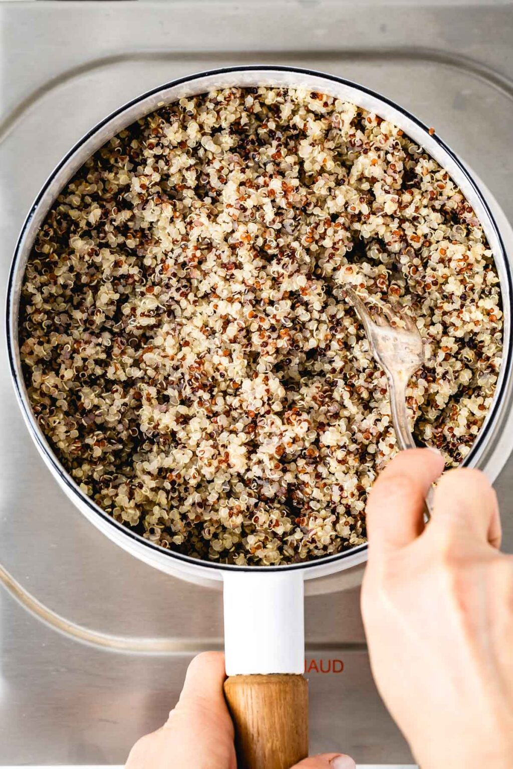 How To Cook Quinoa on Stove Top (Perfect Every Time) Foolproof Living
