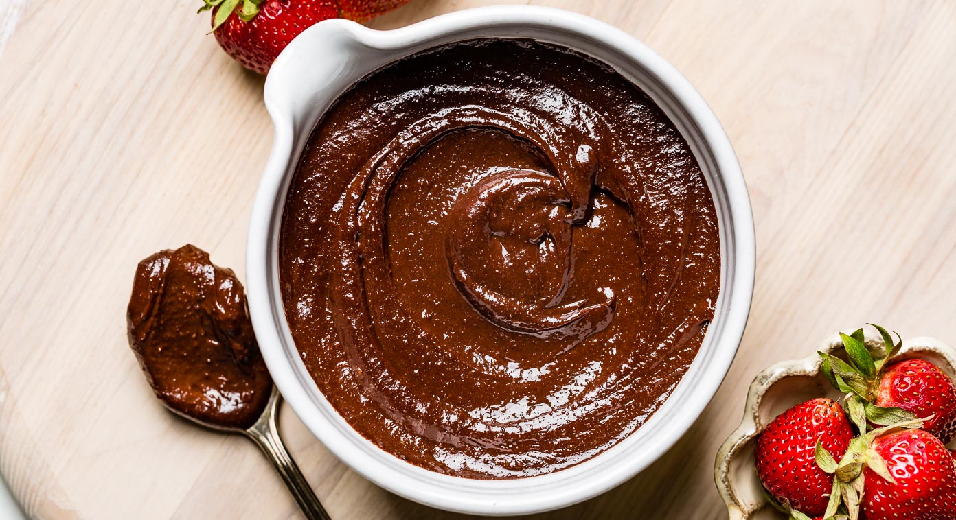 Healthy Chocolate Frosting (Vegan with No Butter & No Powdered Sugar)