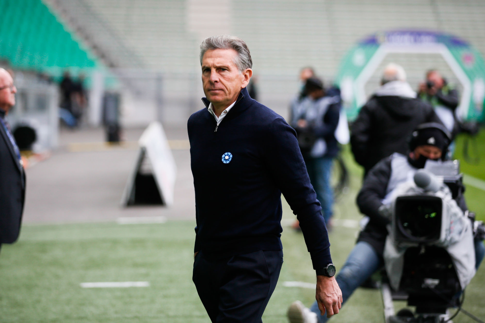 SaintÉtienne Puel confirmé mais toujours sous pression —