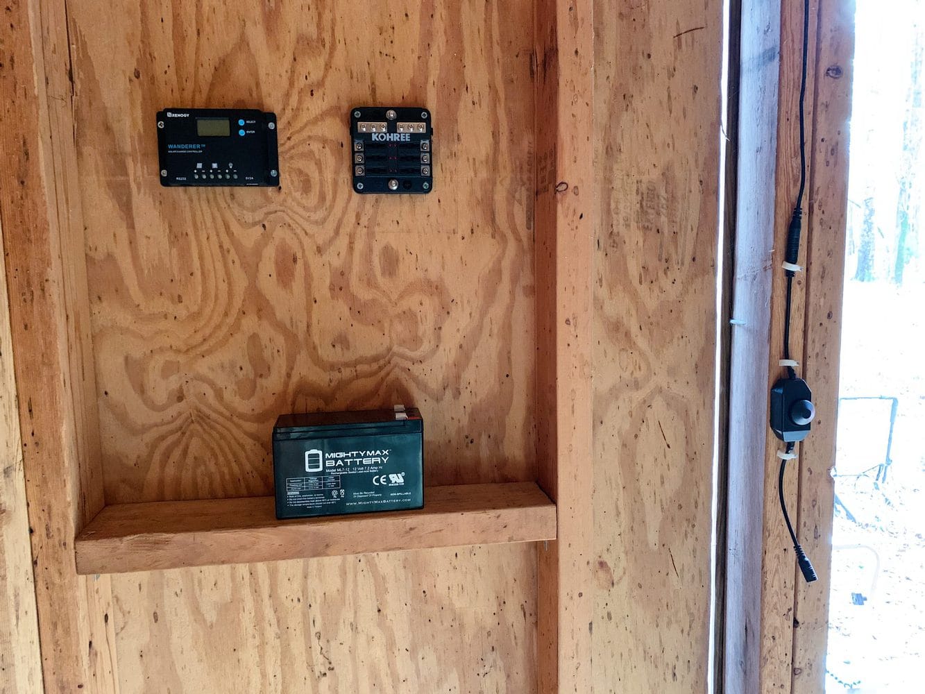DIY 12V Solar Shed Lights 5 Steps (w/ Videos) Footprint Hero