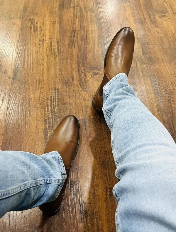 5 Most Versatile Shoe Colours Which Goes with Everything