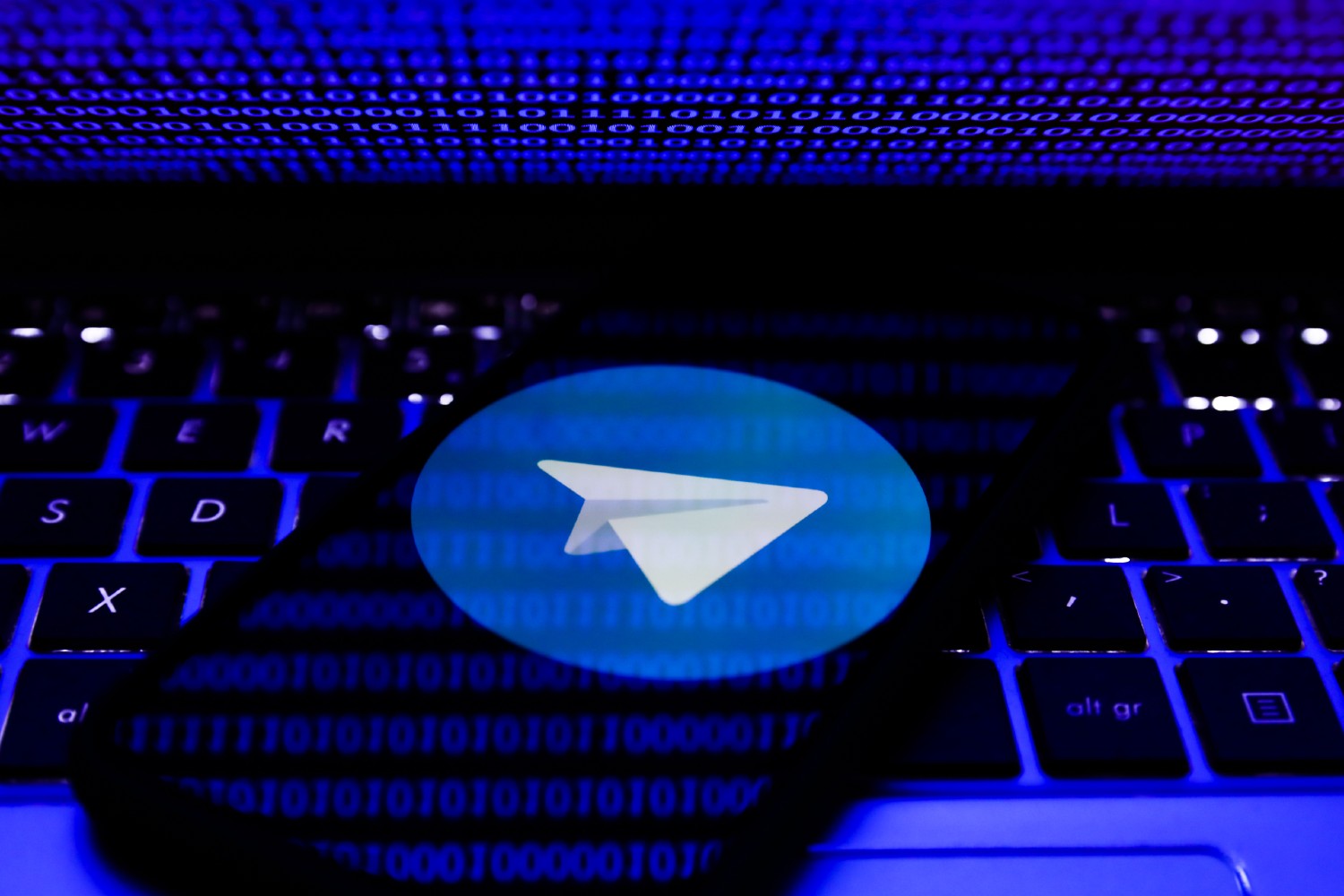 Em xeque no Brasil, Telegram lidera lista de apps mais baixados