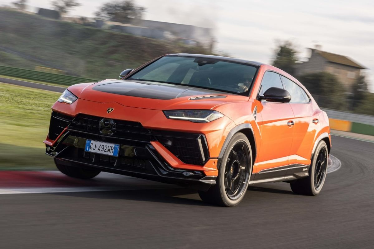 Dirigimos o Urus Performante, versão mais radical do SUV da