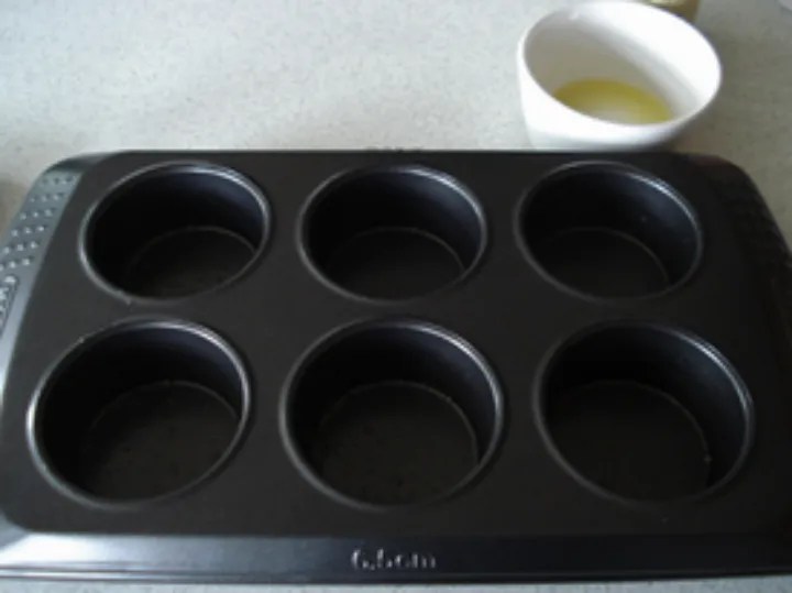Step By Step Guide How To Grease A Muffin Pan In A Easy Way 2023