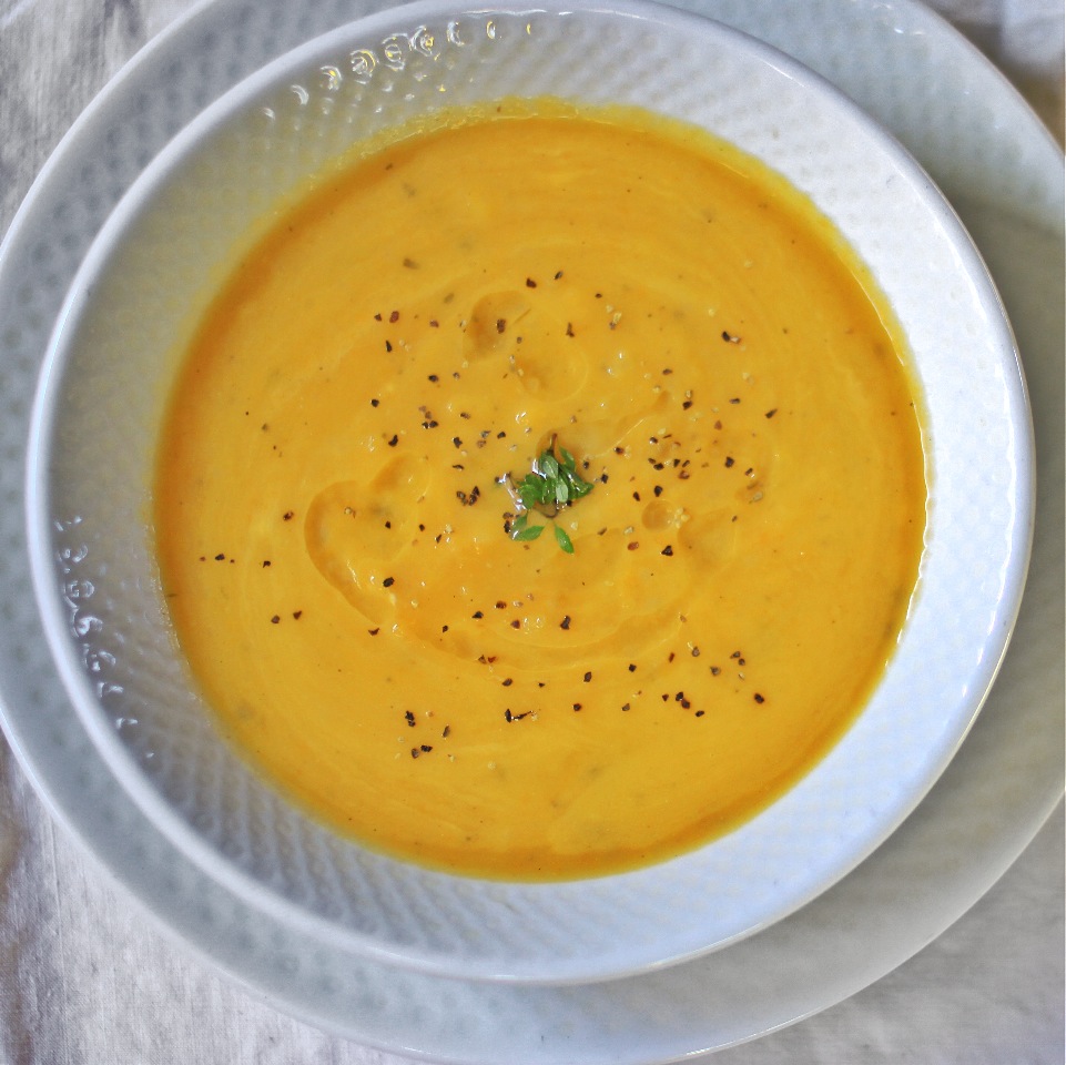 Creamy Vegan Roasted Butternut Squash Soup with Leeks