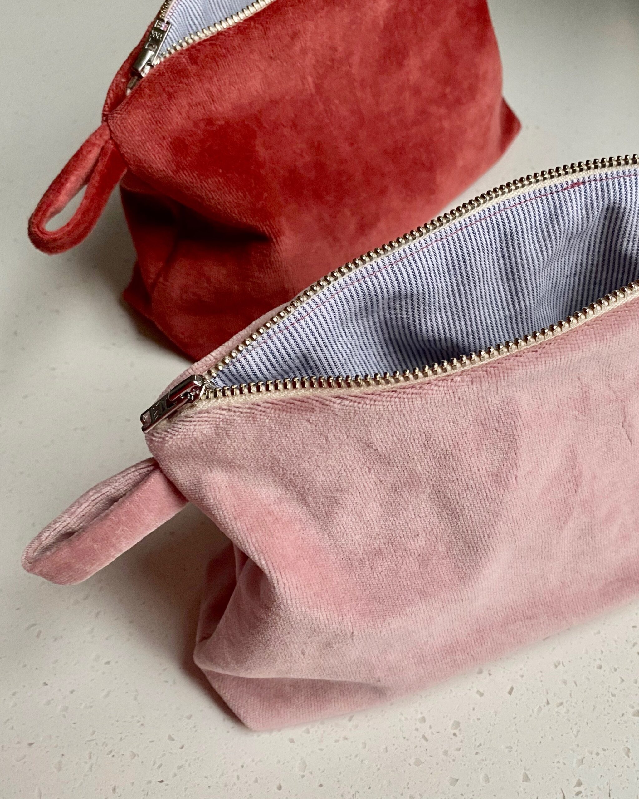 Organic velvet wash bag FORD & GUY 100 organic cotton