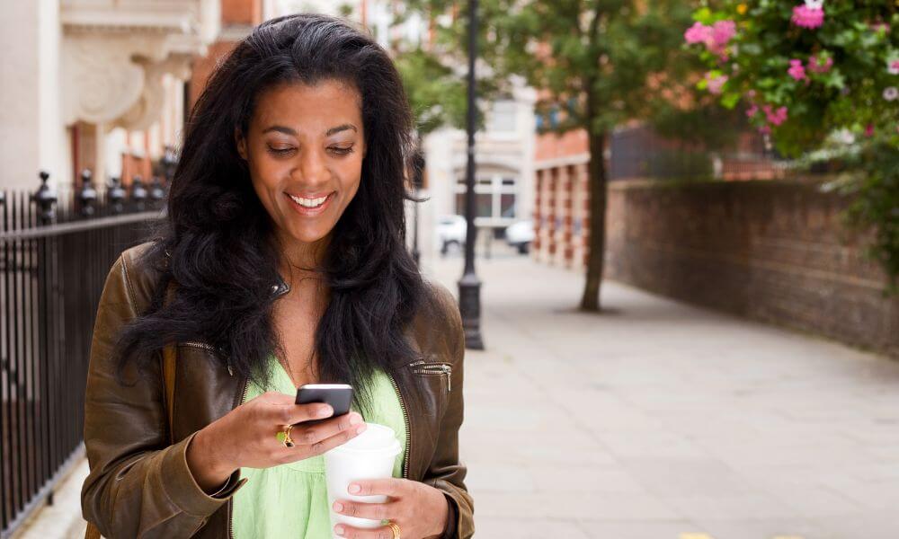 What Does Etc Mean In Texting? (Answered!) Foreign Lingo