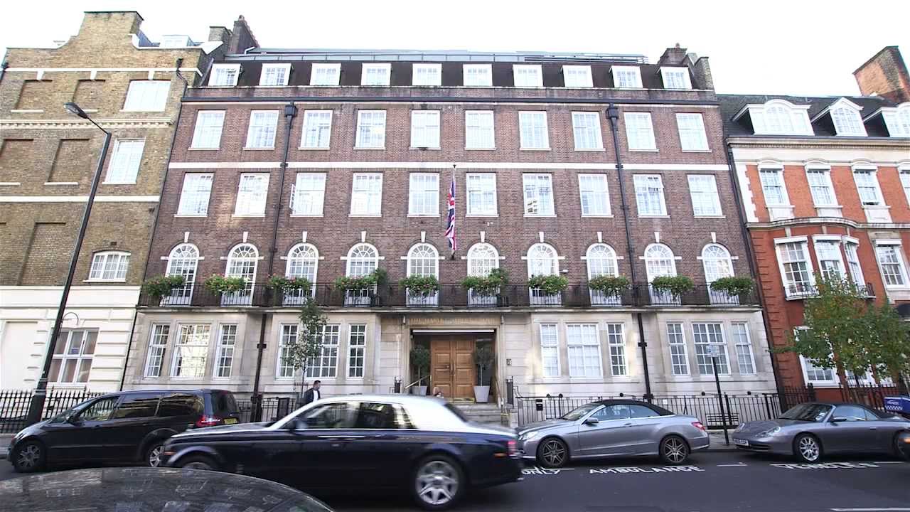 the harley street clinic Foreman Roberts