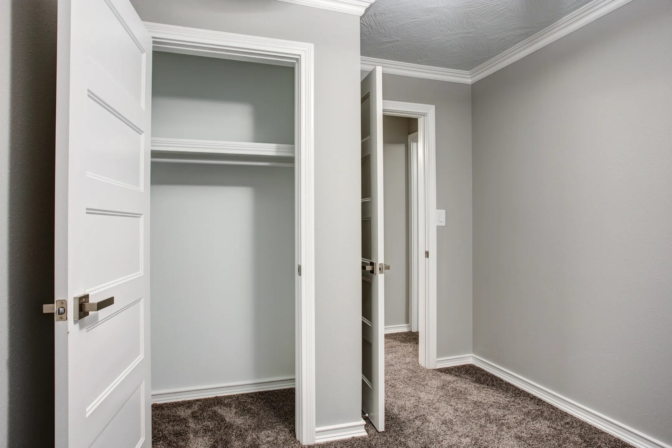 Forest Park Townhomes Springfield, MO Newly Remodeled Apartments for