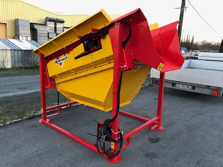 Rabaud 4m 3 phase/hydraulic Electric Cleaner with Elevator Forestquip