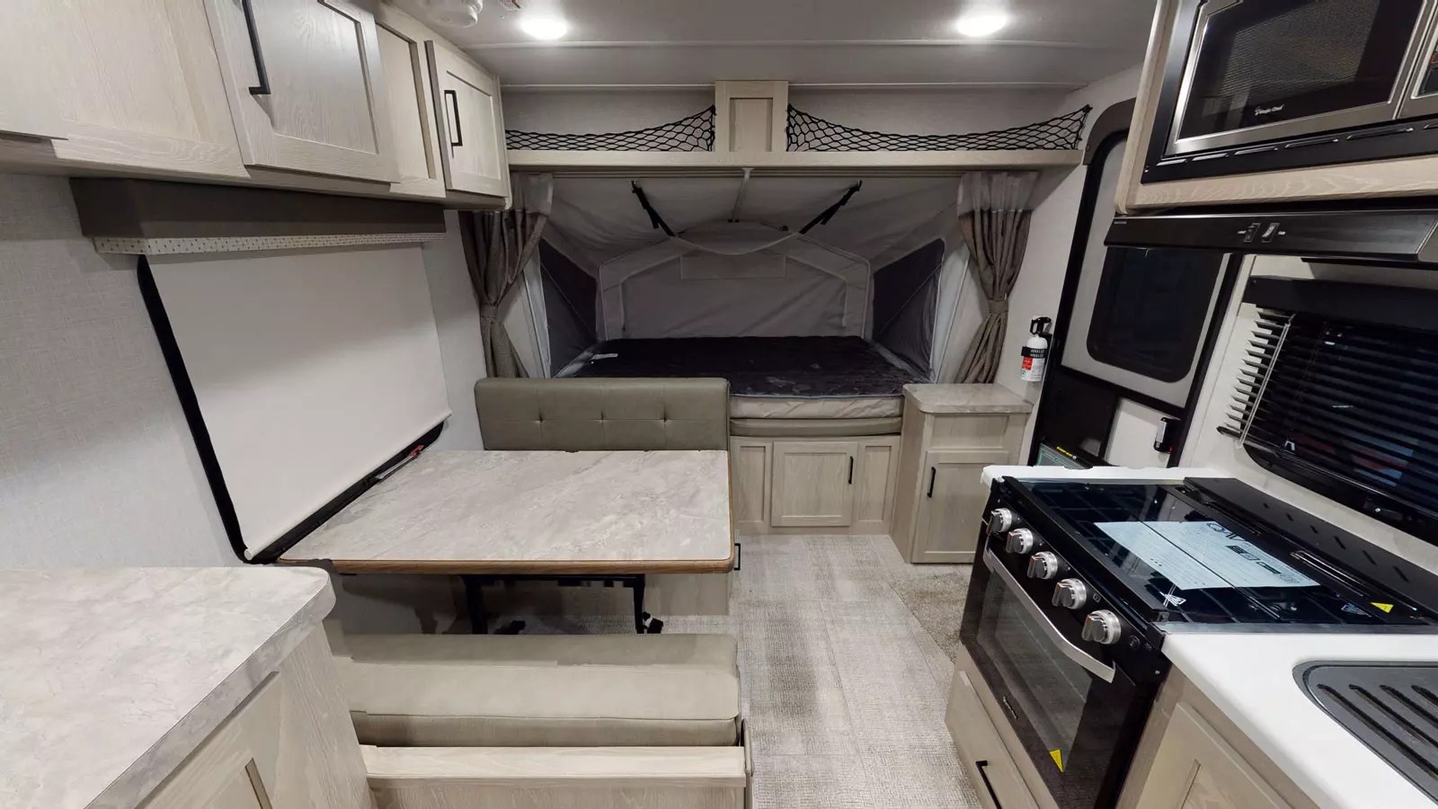 Rockwood Roo 183 Forest River RV