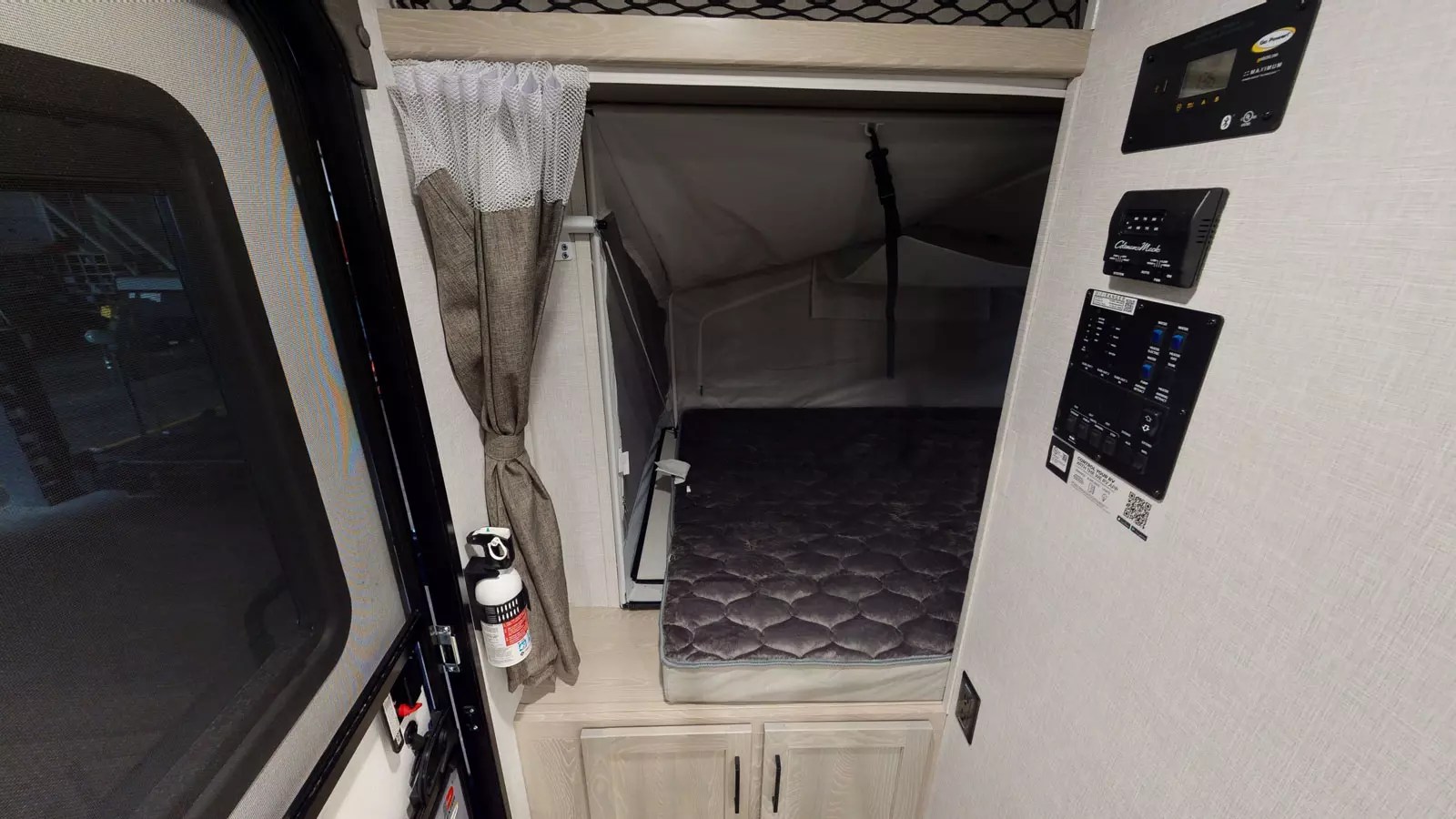 Rockwood Roo 19 Forest River RV